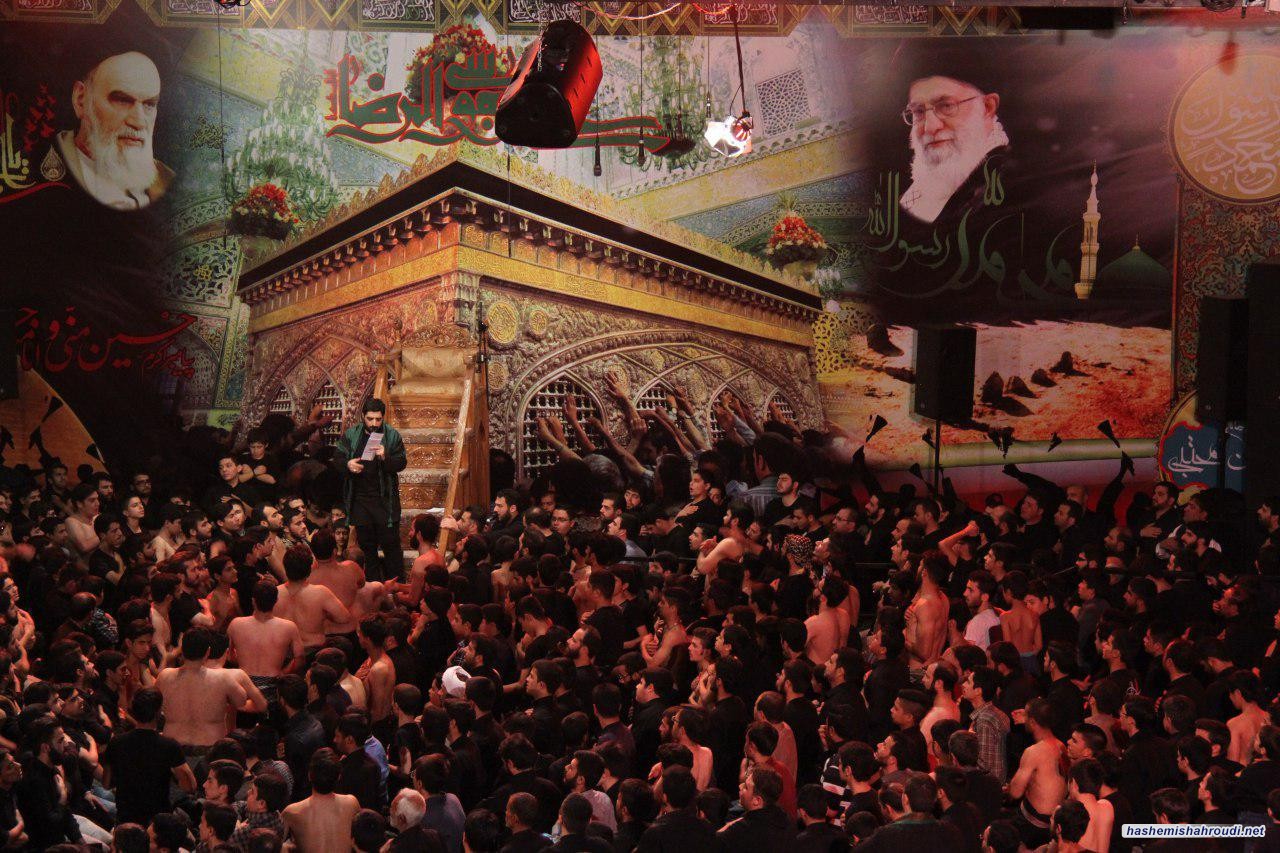 تقریر مصور حول اقامة مراسم عزاء الامام الحسين عليه السلام في العشرة الاخيرة من شهر صفر المظفر، في حسينية سماحة آية الله السيد محمود الهاشمي(مدظله) في مدينة مشهد المقدسة